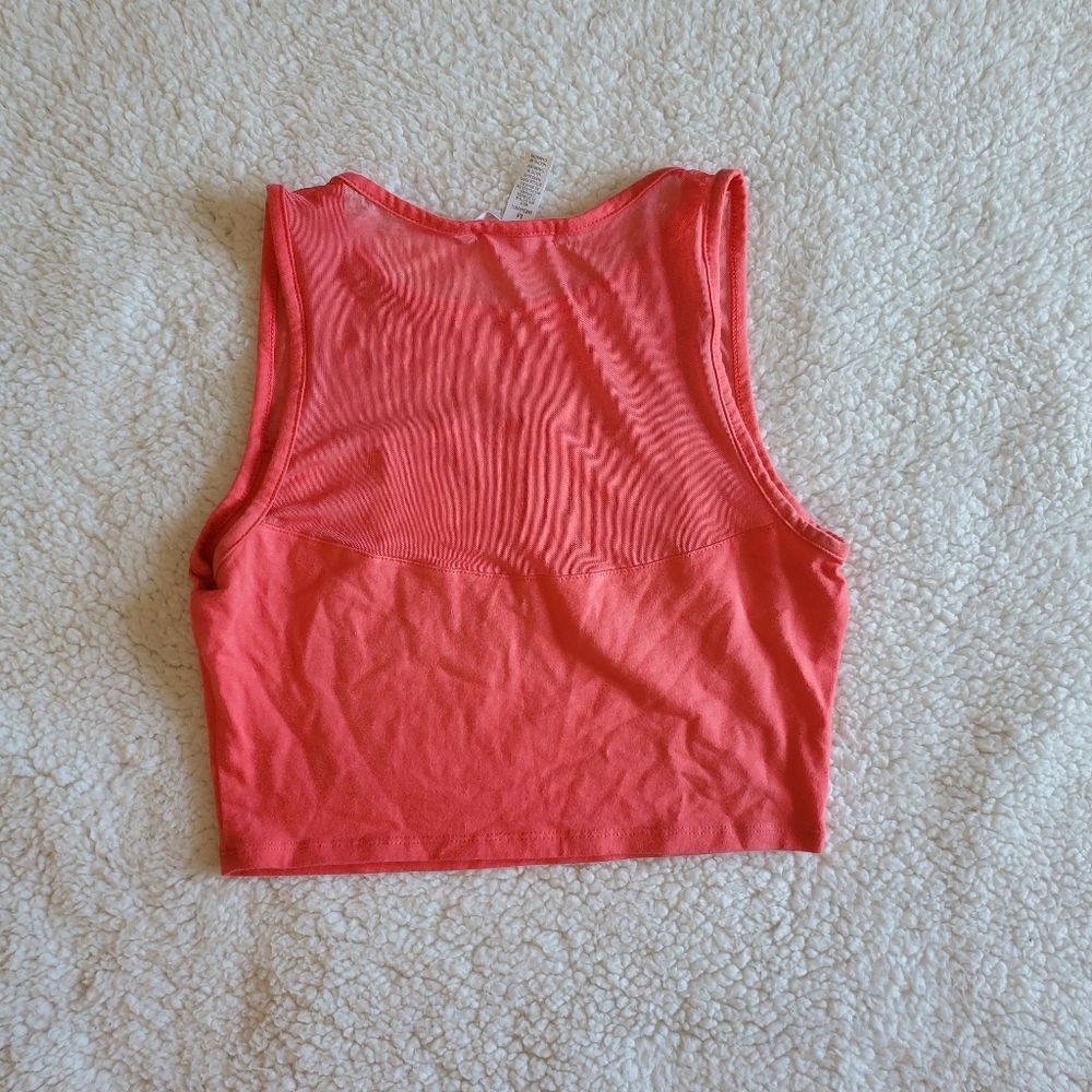 Crop top - Picture 3 of 4